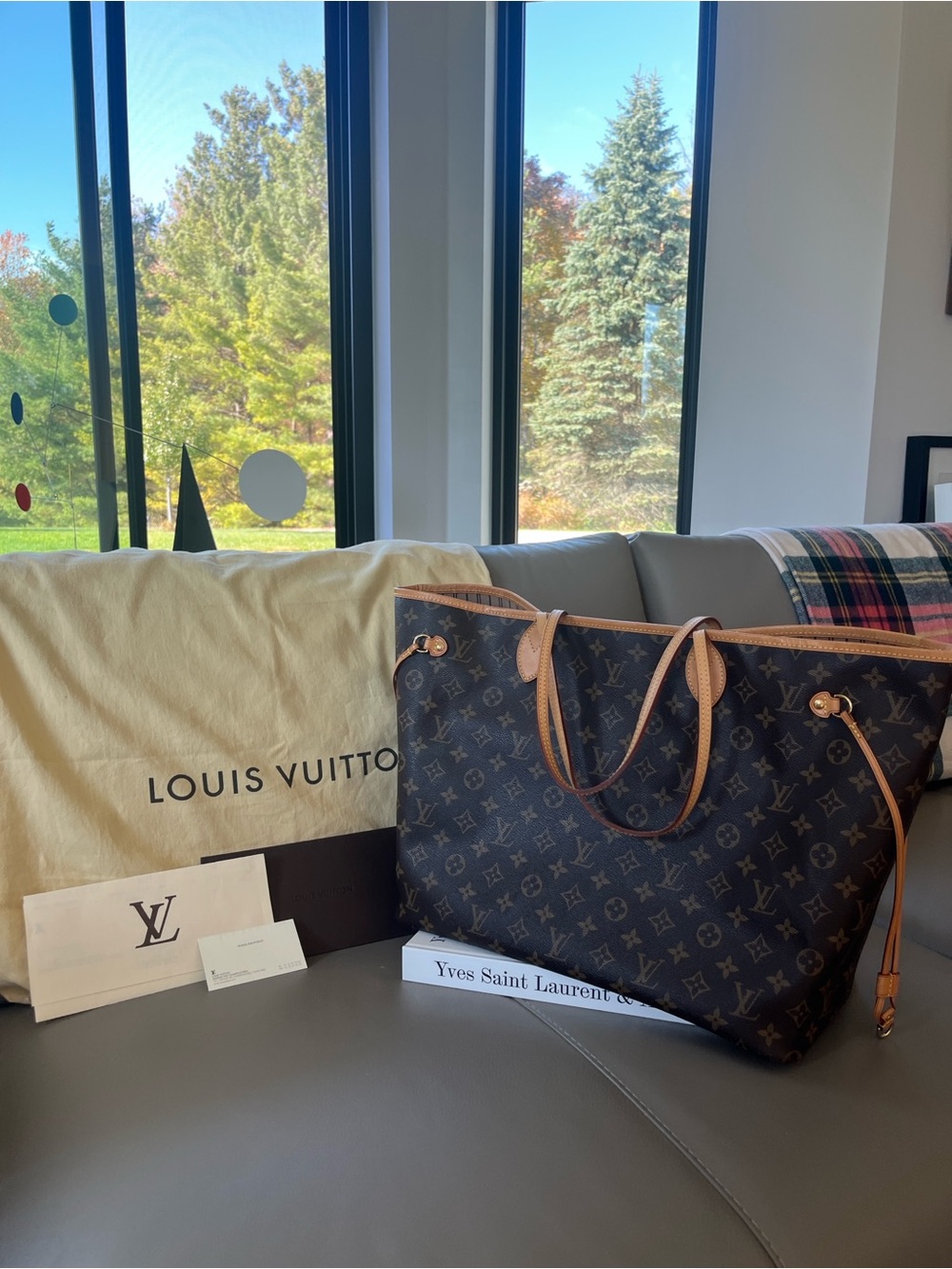 Authentic Louis Vuitton Monogram Neverfull GM Tote Bag w/ Dust Bag